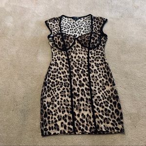 Leopard print dress 🐆